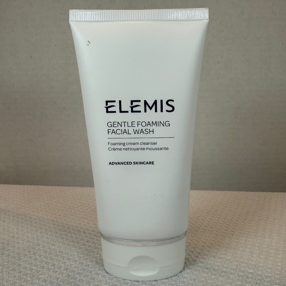 NEW - ELEMIS Gentle Foaming Facial Wash